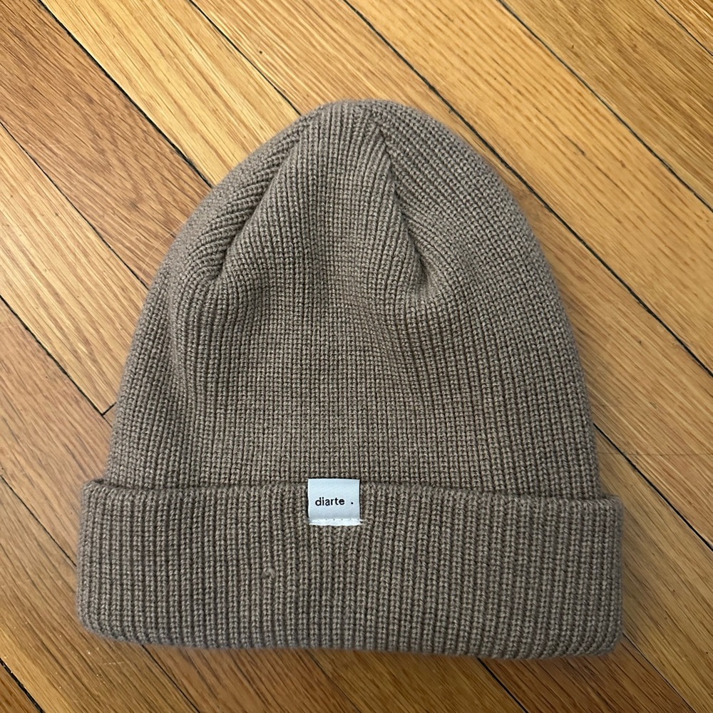 Diarte merino wool beanie